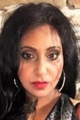 Peliculas de Elena Khan