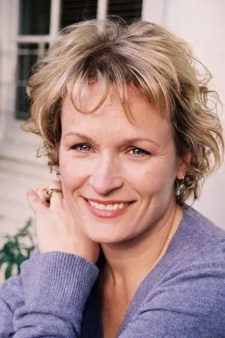 Peliculas de Elizabeth Dennehy