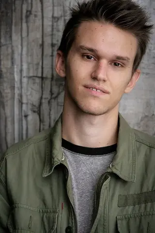 Peliculas de Colin Dennard