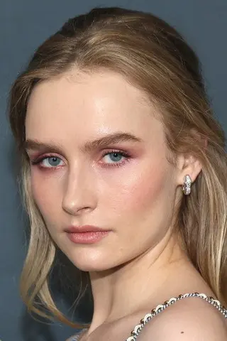 Peliculas de Olivia DeJonge