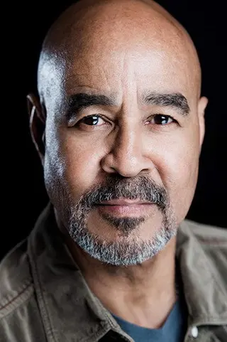 Peliculas de Dennis Neal