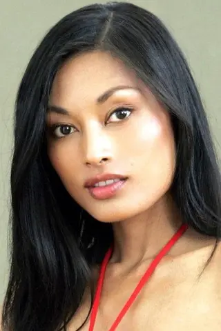 Peliculas de Kira Clavell