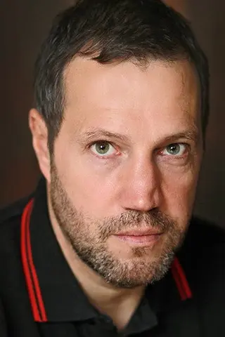 Peliculas de Julian Rivett
