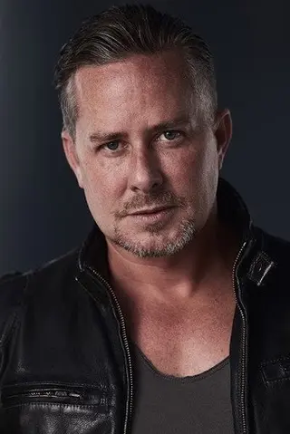 Peliculas de Dean Armstrong