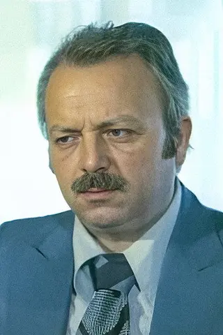 Peliculas de Ekrem Dümer