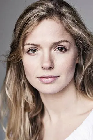 Peliculas de Lucy Aarden