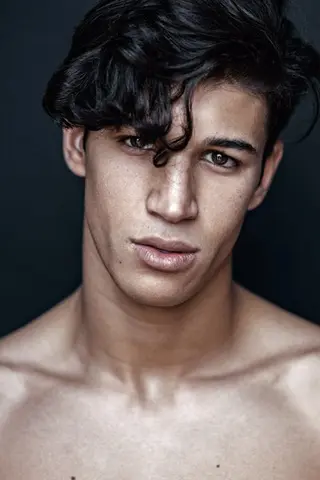 Peliculas de Adil Koukouh