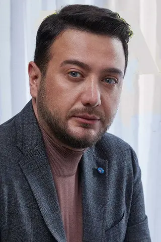 Peliculas de Onur Büyüktopçu