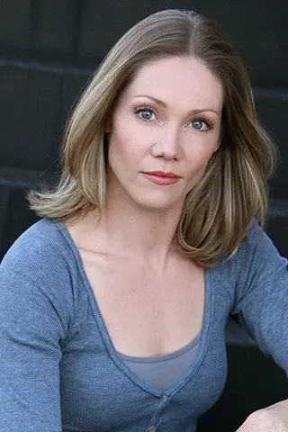 Peliculas de Nikki Tomlinson
