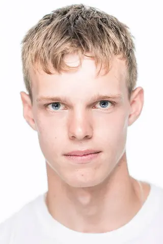 Peliculas de Finn Bennett