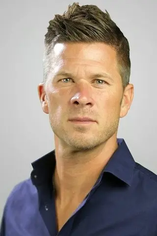 Peliculas de Matt Embry