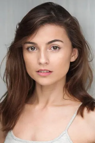 Nicole Nabi - Córka • Potomstwo