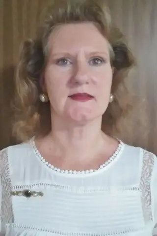 Fran Robertson - Altura • Físico