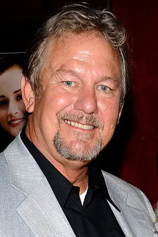 Peliculas de Ernie Lively