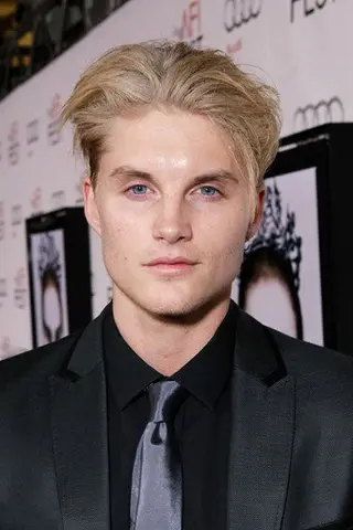 Peliculas de Toby Hemingway