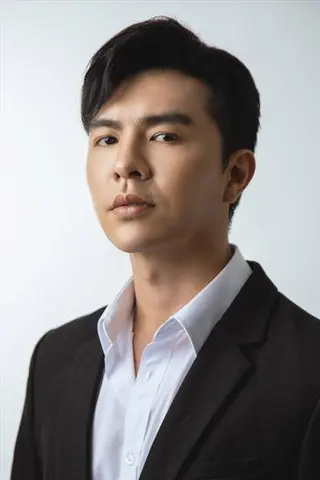Steven Nguyễn - Córka • Potomstwo