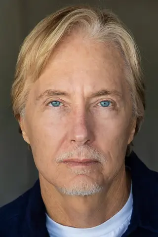 Peliculas de Lee Perkins