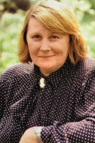 Lyudmila Ivanova - Altura • Físico
