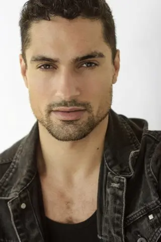 Peliculas de Darien Martin