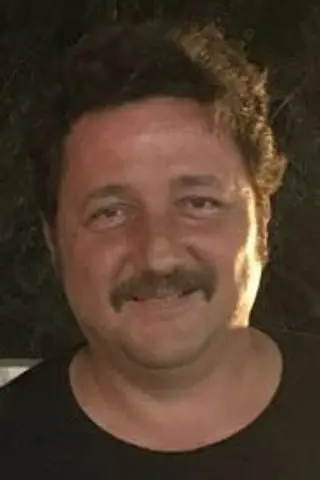 Peliculas de Erdal Parmaksızoğlu
