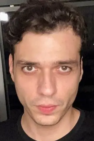 Peliculas de Ali Önsöz