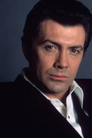 Peliculas de Lewis Collins
