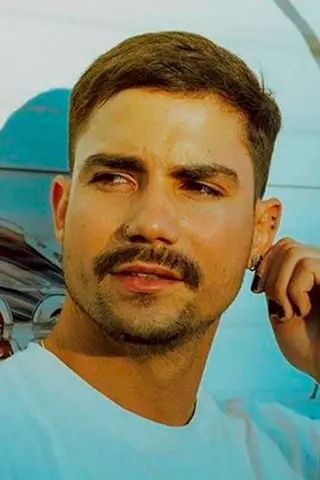 Peliculas de Andrés Salvatierra