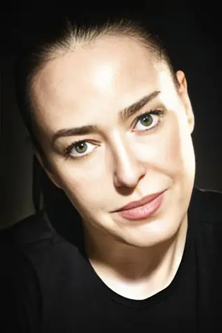 Yaprak Özdemiroğlu - Córka • Potomstwo