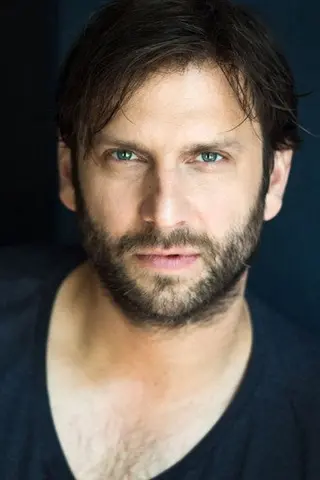 Peliculas de Simon Kornél