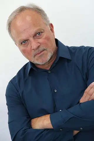 Peliculas de Dennis Crosswhite