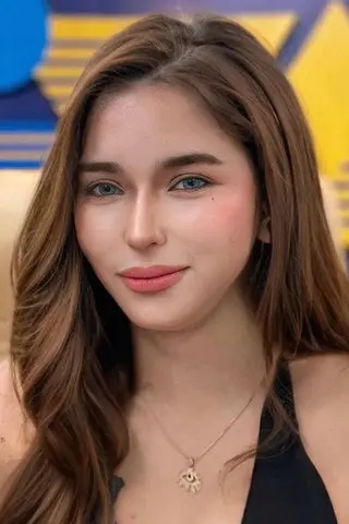 Peliculas de Roxanne De Vera