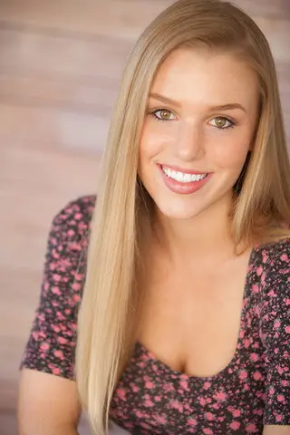 Peliculas de Emily Peachey