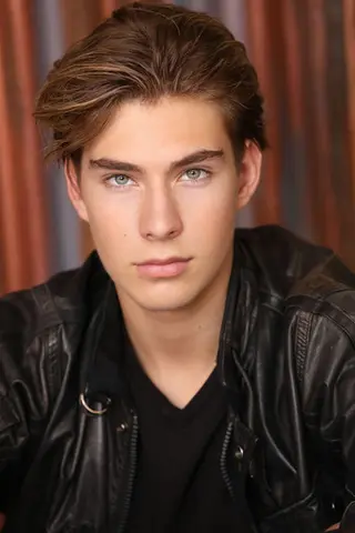 Peliculas de Sawyer Sharbino