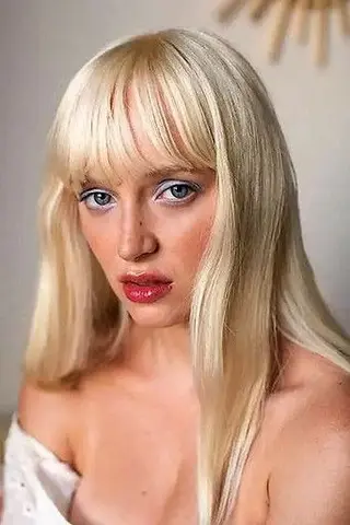 Peliculas de Karina Kolokolchykova