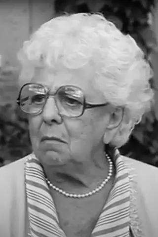 Peliculas de Enid Saunders