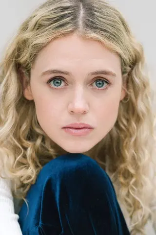 Peliculas de Sofia Oxenham