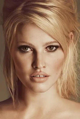 Peliculas de Lara Stone