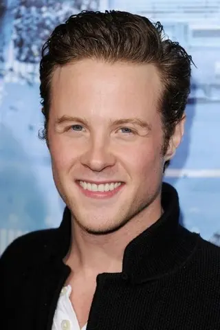 Peliculas de Ashton Holmes