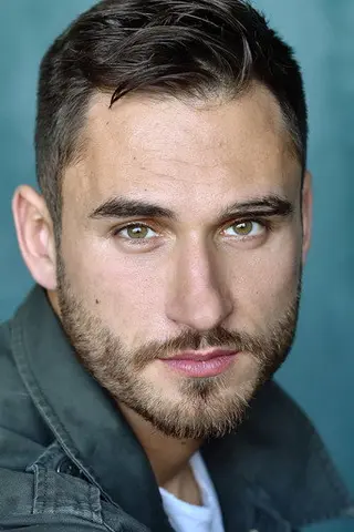 Peliculas de Charlie Clapham