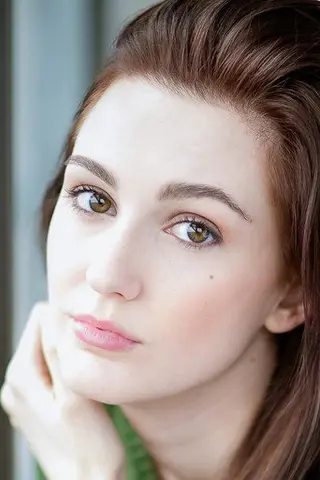 Peliculas de Katherine Barrell