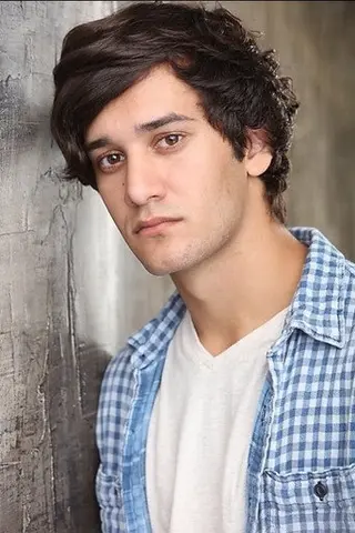 Peliculas de Alec Holden