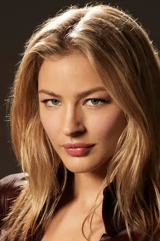 Peliculas de Tabrett Bethell