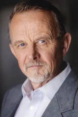 Peliculas de Paul Batten