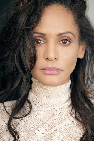 Peliculas de Persia White
