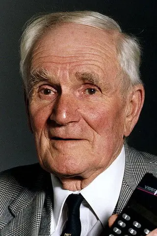 Peliculas de Desmond Llewelyn