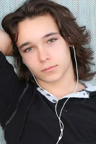 Peliculas de Dalton Cyr