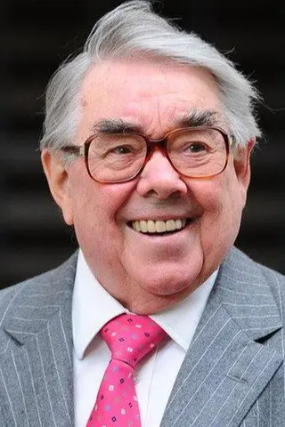 Peliculas de Ronnie Corbett