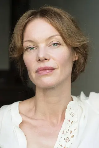 Peliculas de Mona Petri