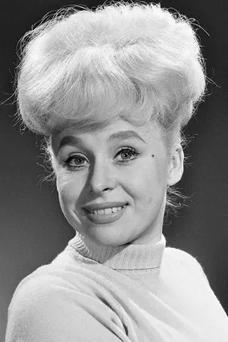 Peliculas de Barbara Windsor