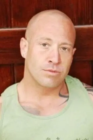 Peliculas de Aaron Saxton